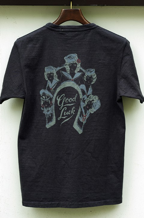 Pocket Tee "good luck"