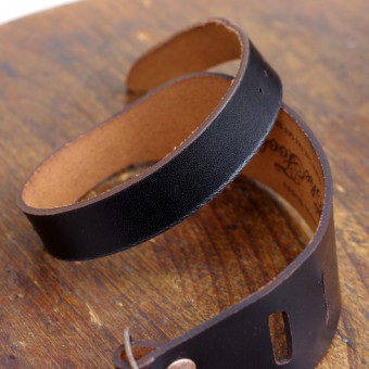 OIL CASE LEATHER WEIGHTLIFTING WRISTBAND 