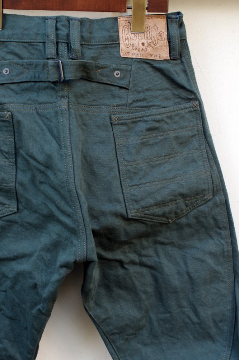 BACK PATCH PANTS [COLOR DENIM]