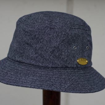 BUCKET HAT