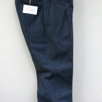 WOOL FLANNEL PLEATED TROUSER