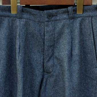 WOOL FLANNEL PLEATED TROUSER