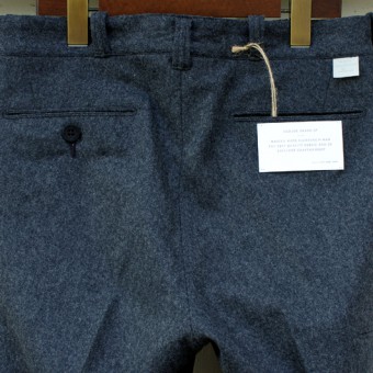 WOOL FLANNEL PLEATED TROUSER