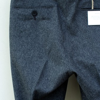 WOOL FLANNEL PLEATED TROUSER