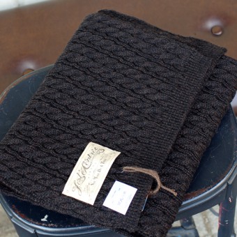 CABLE KNIT MUFFLER