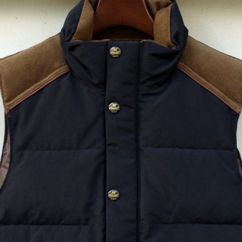 STAND COLLAR DOWN VEST