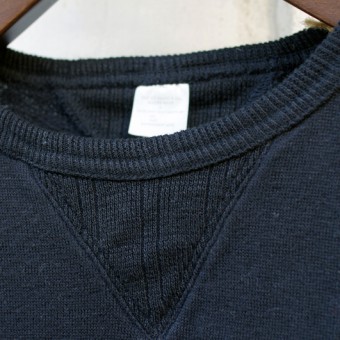 CUT OFF ATHLETIC SWEAT SHIRTS