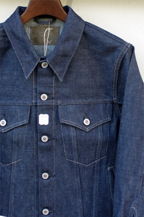 FRENCH COLLAR JEAN JACKET