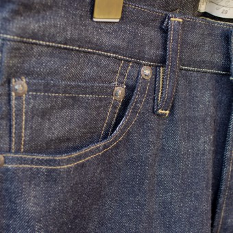 BUCKLE BUCK STRAIGHT JEANS 