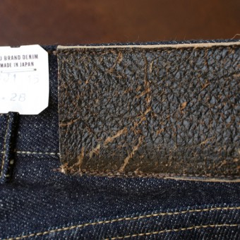 BUCKLE BUCK STRAIGHT JEANS 