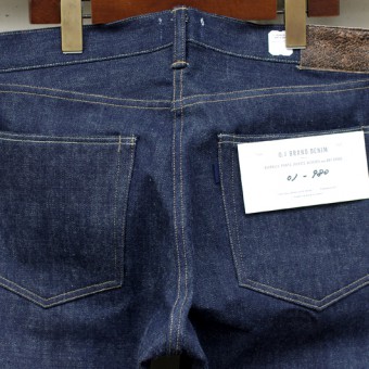 FIVE POCKET TAPERED JEANS 