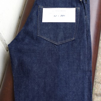 FIVE POCKET TAPERED JEANS 