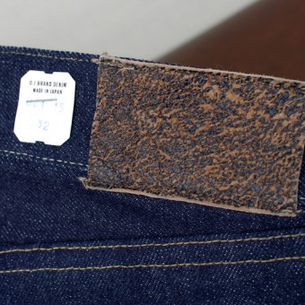 FIVE POCKET TAPERED JEANS 