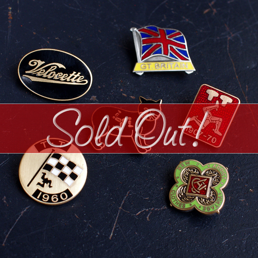 ADDICT CLOTHES - PIN BADGE | Red Cat Saloon