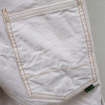 BELTLESS PANTS [ECRU DENIM]